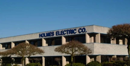 1979: Offering commercial electric services throughout Puget Sound, Holmes Electric outgrew its quarters and built a new building at 1422 Raymond in Renton, WA.
